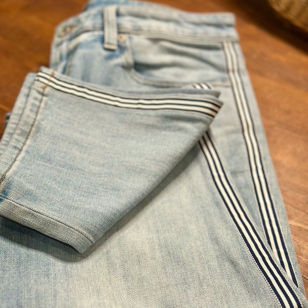 Talbots Light Wash Slightly Distressed Ribbon Striped Women's Jeans Size 10